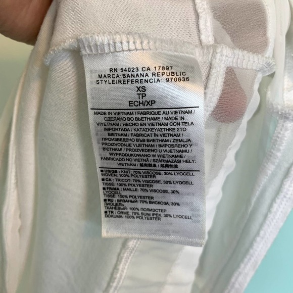 Banana Republic Women's Size Extra Small White Mesh Shoulder Top - Picture 3 of 4